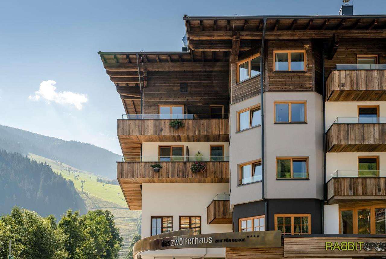 Hotel Das Zwoelferhaus Saalbach-Hinterglemm Exteriör bild