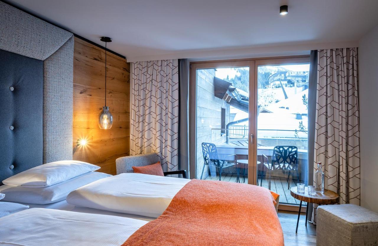 Hotel Das Zwoelferhaus Saalbach-Hinterglemm Exteriör bild