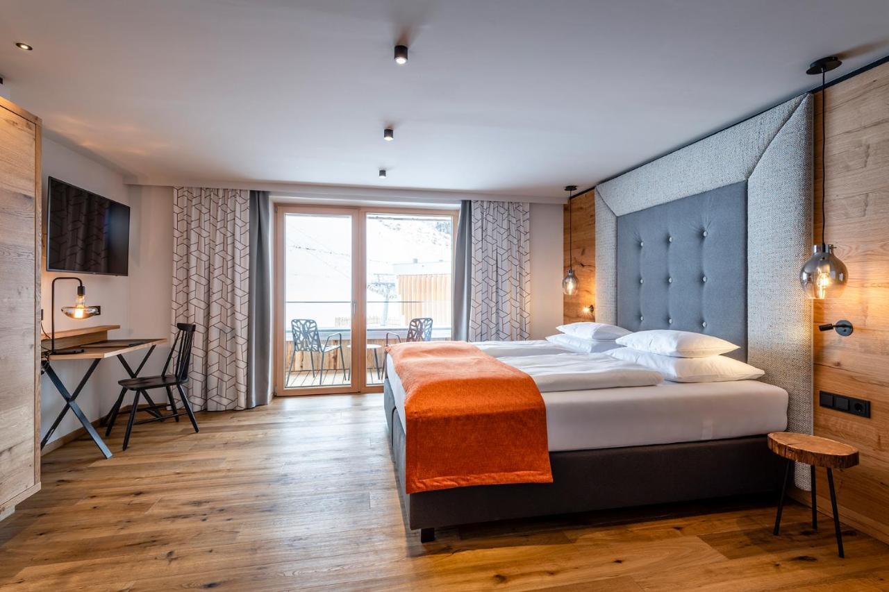 Hotel Das Zwoelferhaus Saalbach-Hinterglemm Exteriör bild