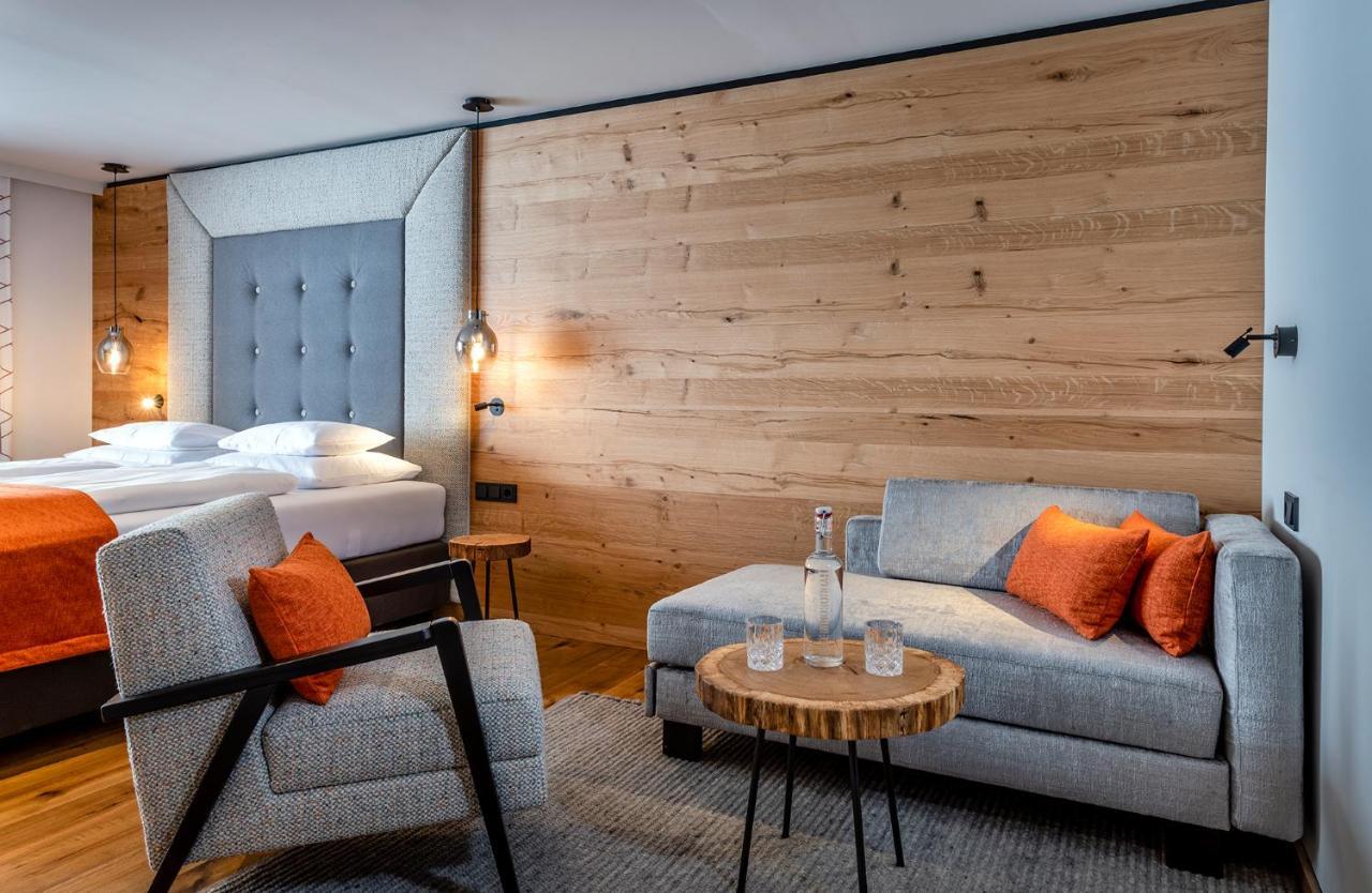 Hotel Das Zwoelferhaus Saalbach-Hinterglemm Exteriör bild
