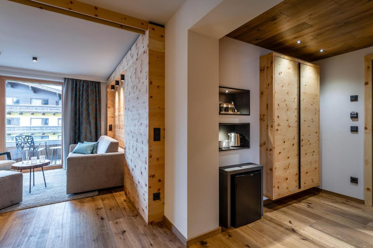 Hotel Das Zwoelferhaus Saalbach-Hinterglemm Exteriör bild