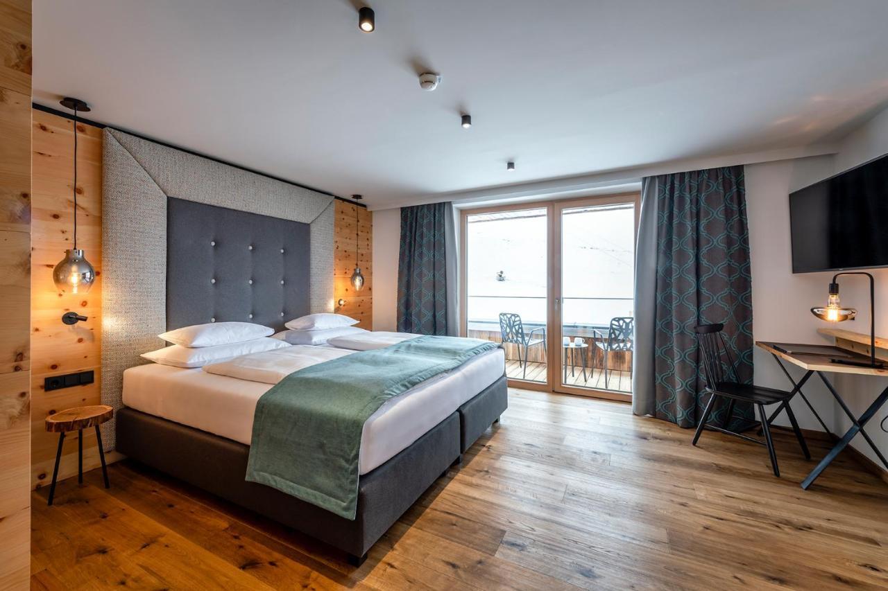 Hotel Das Zwoelferhaus Saalbach-Hinterglemm Exteriör bild