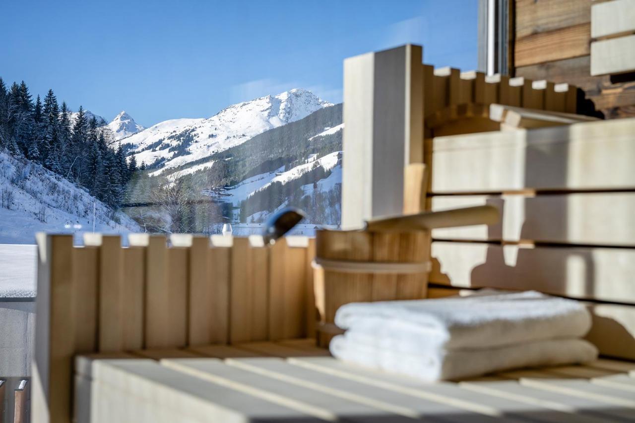 Hotel Das Zwoelferhaus Saalbach-Hinterglemm Exteriör bild